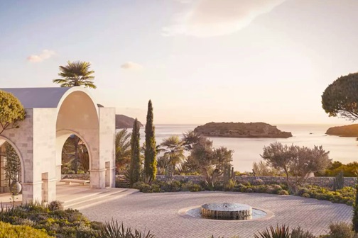 Ingang van Rosewood Blue Palace