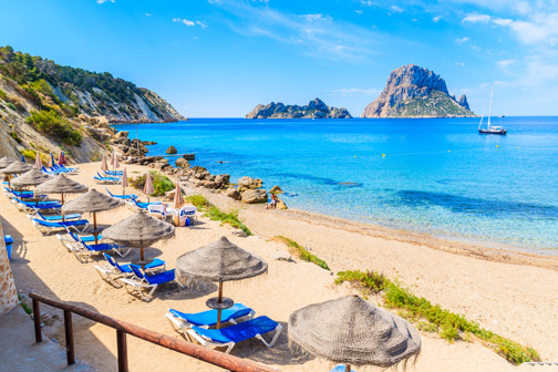 Het strand van Cala d'Hort op Ibiza
