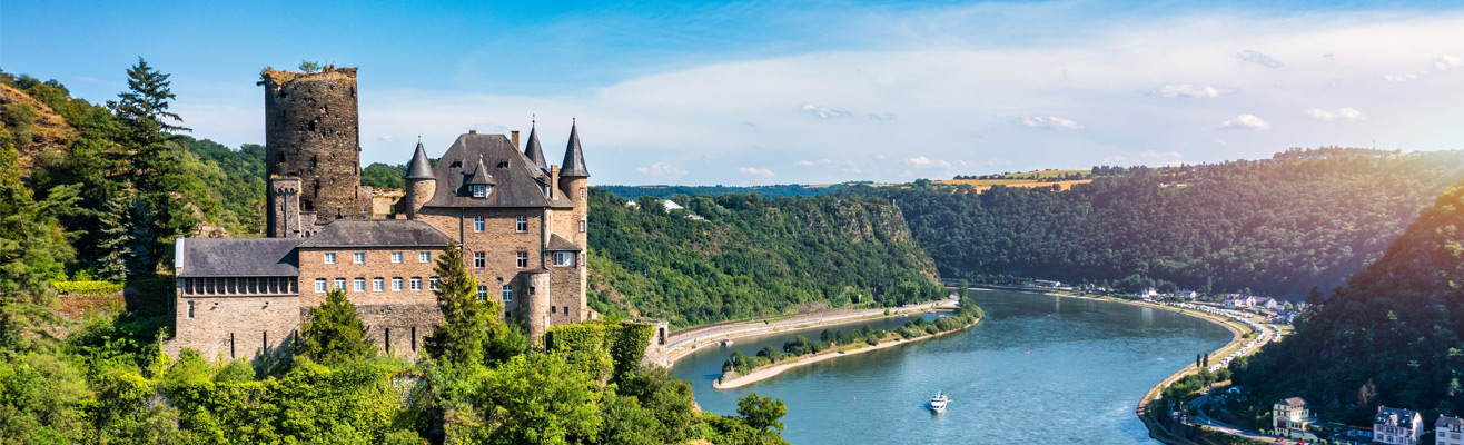 Schitterend kasteel in het berglandschap